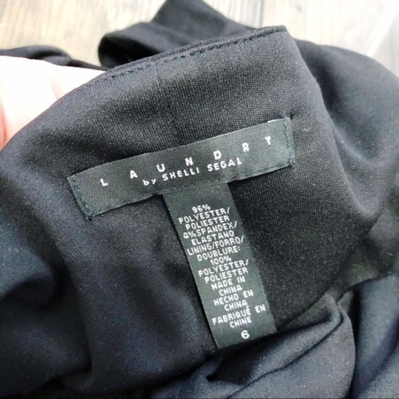 LAUNDRY BY SHELLI SEGAL V-Neck Dress with Pockets - Picture 8 of 10